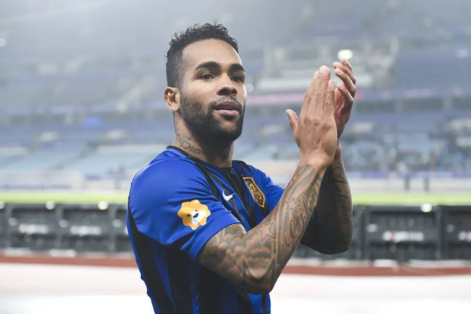 MjF, 年赚 MjF, 年赚