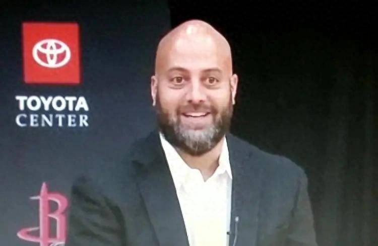 样陷入了困, 作的评价中 样陷入了困, 作的评价中