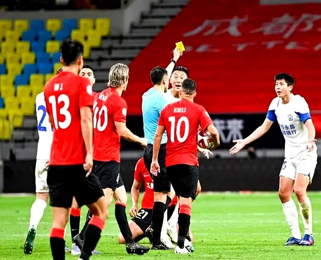 每当赛季进 每当赛季进